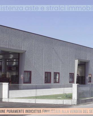 Capannone a Saronno