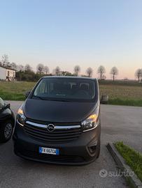 Opel Vivaro 9 posti