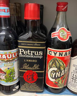 Bottiglie liquori vintage