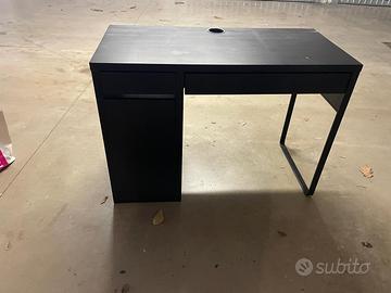 Scrivania piccola