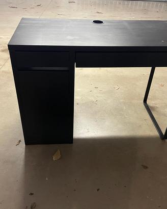 Scrivania piccola