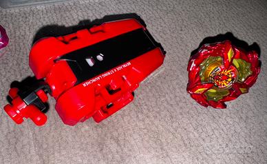 Beyblade Soar Phoenix con Launcher
