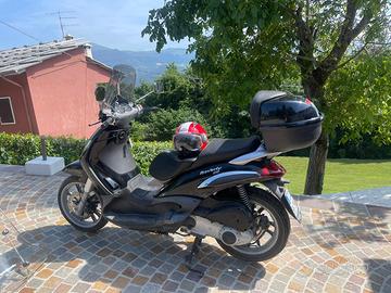 Scooter Beverly 250