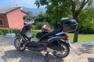 Scooter Beverly 250
