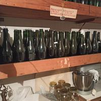 vasi borgnoli e bottiglie e fiaschi in vetro 