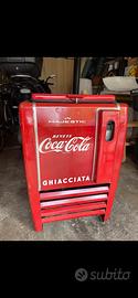 Ghiacciaia coca cola