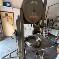 Sega a nastro carrellata con ruote
