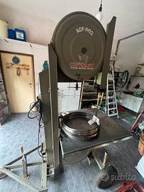 Sega a nastro carrellata con ruote