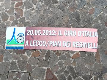 striscione giro d'Italia 2012 arrivo Piani Resinel