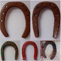 Cinque Ferri di Cavallo in ferro battuto &forgiato