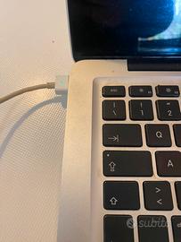 Mc book pro per pezzi di ricambio + caricat funz