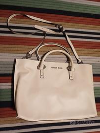 Borsa di Armani