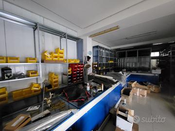 BANCONE ESPOSIZIONE IN ACCIAIO PIANO IN VETRO