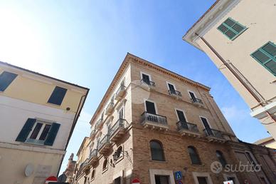 5 LOCALI A GIULIANOVA