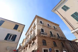 5 LOCALI A GIULIANOVA