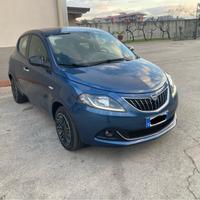 Lancia Ypsilon 1.0 FireFly 5 porte S&S Hybryd Gold