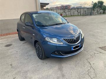 Lancia Ypsilon 1.0 FireFly 5 porte S&S Hybryd Gold