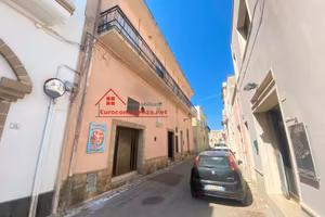 Locale artigianale nel cuore del paese