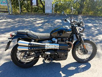 Moto Triumph Street Scrambler 900 
