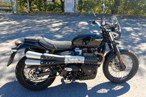 Moto Triumph Street Scrambler 900 