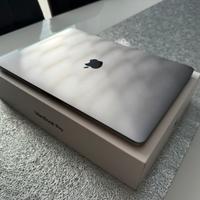 MacBook Pro 256gb colore Spatial Grey