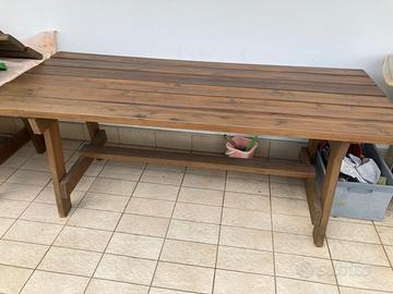 Tavolo esterno o interno