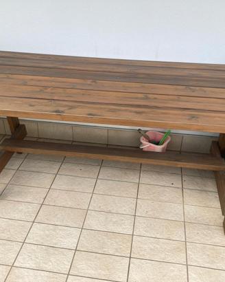 Tavolo esterno o interno