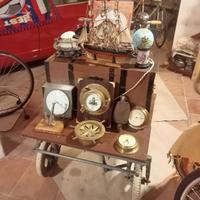 Il rigattiere itinerante  ,per collezionisti .