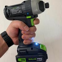 avvitatore a impulsi 20v molto potente 