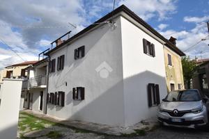 Casa nel centro storico di Opicina