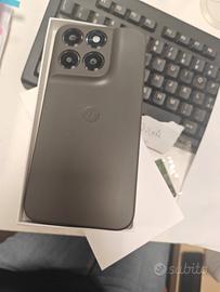 Moto G77 NUOVO  + cuffie 