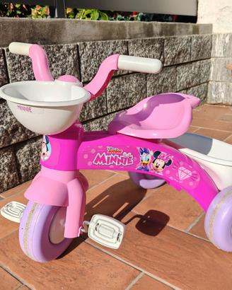 triciclo minnie