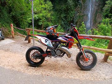 Ktm 125  2 tempi supermotard  modello 2021