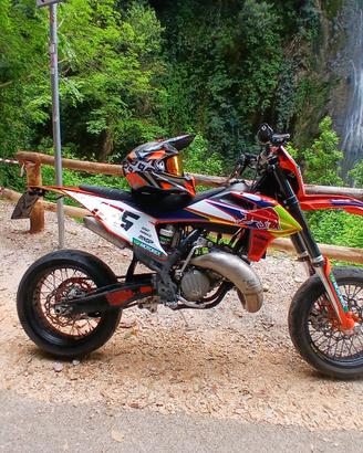 Ktm 125  2 tempi supermotard  modello 2021