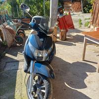 Scooter Piaggio Beverly 400