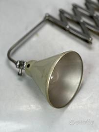 Lampada a pantografo