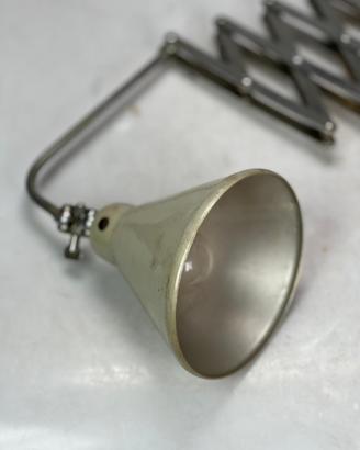 Lampada a pantografo