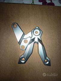 Supporto pedana per Kawasaki Z1000/750