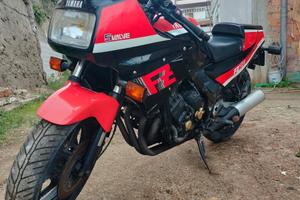 Yamaha FZ 750 - 1985
