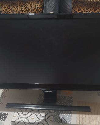 TV SAMSUNG 22 POLLICI CON DECODER INTEGRATO 
