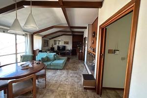 Attico / Mansarda di 194 m² con 4 locali a Terni