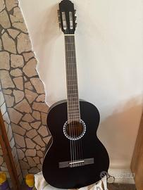 Chitarra classica nera PURE GEWA con custodia