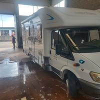 Semintegrale CI Riviera su Ford 2500 td con 68000