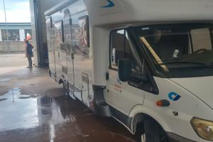 Semintegrale CI Riviera su Ford 2500 td con 68000