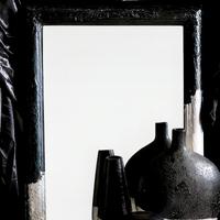 Parure specchio + vasi decorativi b/n e argento