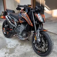 KTM Duke 790