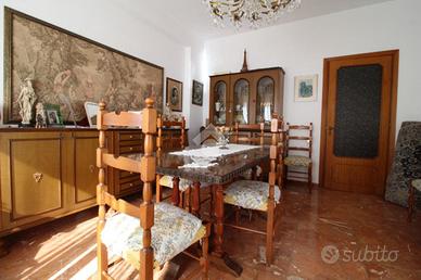4 LOCALI A SASSARI