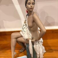 LLADRO’ Donna nudo con scialle