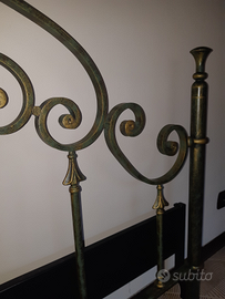 Struttura letto matrimoniale. ferro battuto