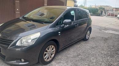 TOYOTA VERSO 